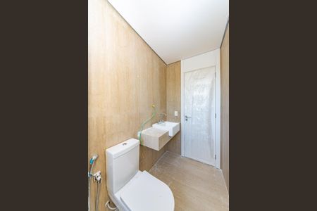 Apartamento à venda com 323m², 4 quartos e 4 vagasBanheiro da Suíte 3