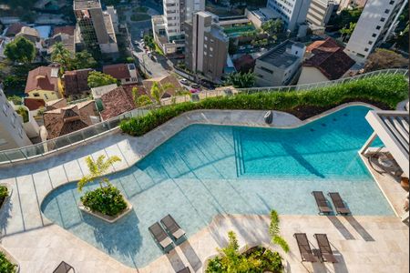 Apartamento à venda com 323m², 4 quartos e 4 vagasÁrea comum