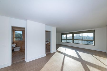 Apartamento à venda com 323m², 4 quartos e 4 vagasSuíte 1