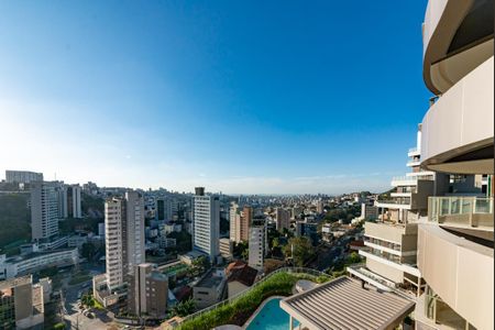 Apartamento à venda com 323m², 4 quartos e 4 vagasSuíte 2