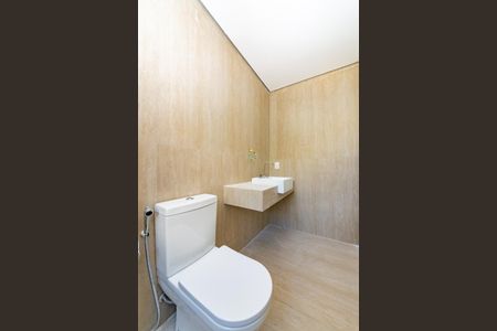 Apartamento à venda com 323m², 4 quartos e 4 vagasBanheiro da Suíte 4