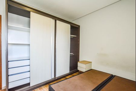 Suíte 1 de casa para alugar com 2 quartos, 70m² em Vila Suíça, Santo André