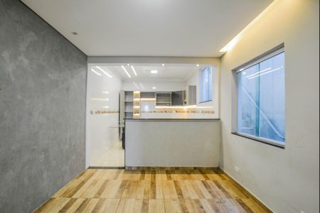 Sala de casa para alugar com 2 quartos, 70m² em Vila Suíça, Santo André