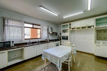 Apartamento à venda com 187m², 3 quartos e 3 vagasCozinha