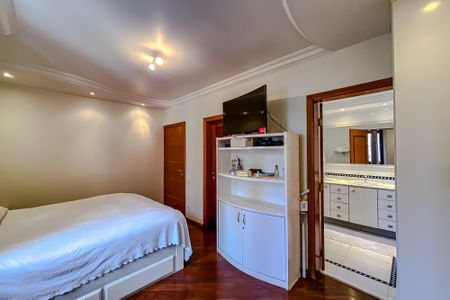 Apartamento à venda com 187m², 3 quartos e 3 vagasSuíte