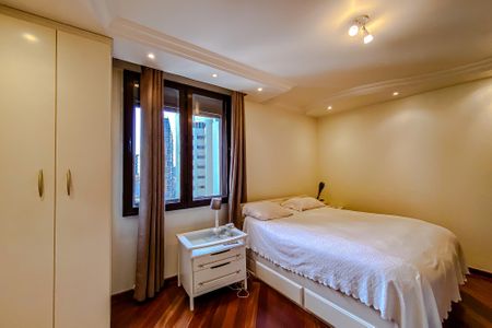 Apartamento à venda com 187m², 3 quartos e 3 vagasSuíte