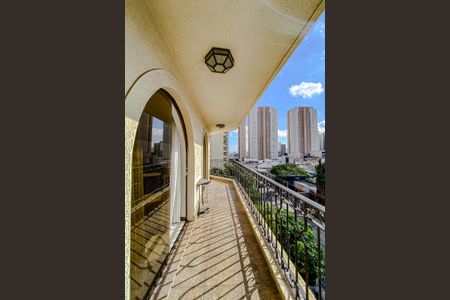 Apartamento à venda com 187m², 3 quartos e 3 vagasVaranda da Sala