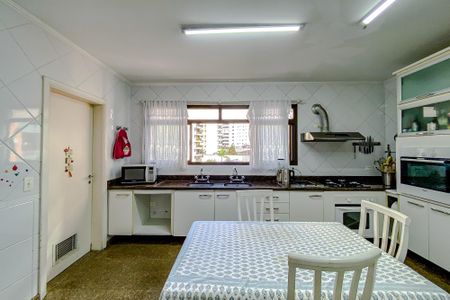 Apartamento à venda com 187m², 3 quartos e 3 vagasCozinha
