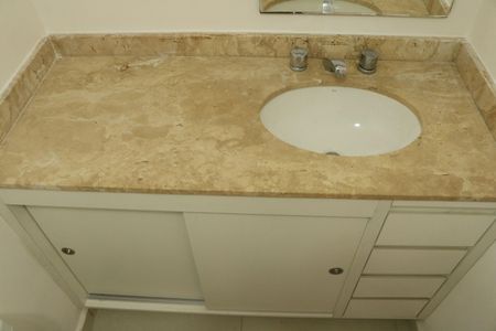 Apartamento para alugar com 96m², 3 quartos e 1 vagaBanheiro da Suíte