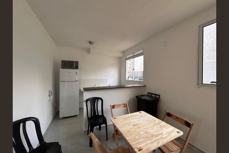 Apartamento para alugar com 33m², 2 quartos e sem vagaÁrea comum - Salão de festas