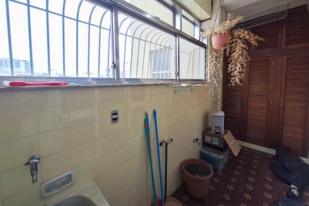 Apartamento para alugar com 200m², 4 quartos e 2 vagasÁrea de Serviço