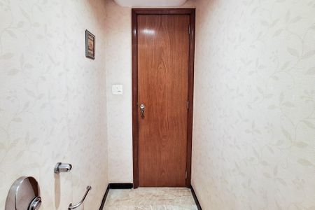 Apartamento para alugar com 200m², 4 quartos e 2 vagasLavabo