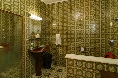 Casa à venda com 350m², 4 quartos e 2 vagasBanheiro da Suíte