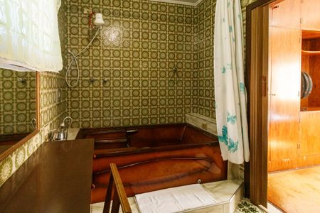 Casa à venda com 350m², 4 quartos e 2 vagasBanheiro da Suíte