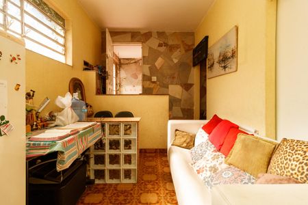 Casa à venda com 350m², 4 quartos e 2 vagasQuarto de Serviço