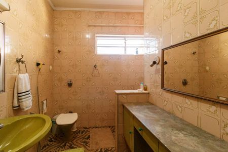 Casa à venda com 350m², 4 quartos e 2 vagasBanheiro