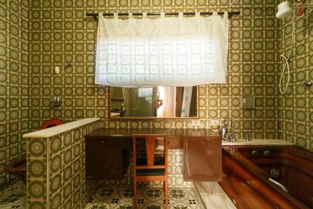 Casa à venda com 350m², 4 quartos e 2 vagasBanheiro da Suíte