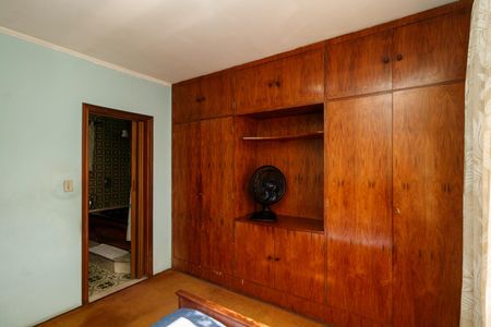 Casa à venda com 350m², 4 quartos e 2 vagasSuíte