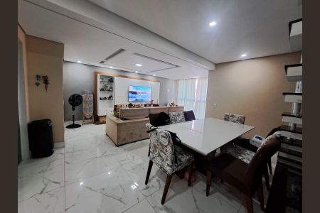 Sala de casa à venda com 3 quartos, 270m² em Jardim Primeiro de Maio (chacara Fazendinha), Osasco