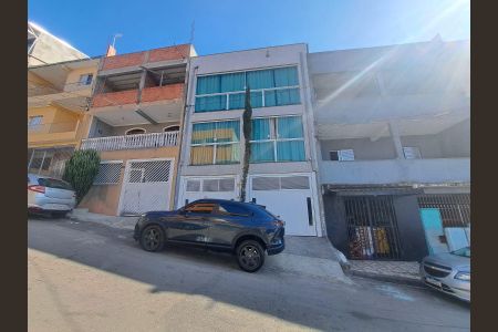 Casa à venda com 270m², 3 quartos e 2 vagasFachada