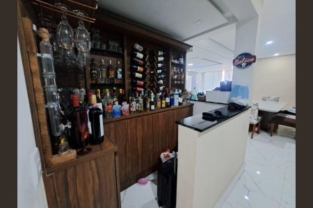 Casa à venda com 270m², 3 quartos e 2 vagasSala 