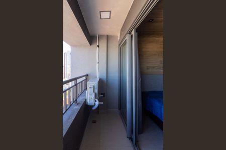 Varanda de kitnet/studio para alugar com 1 quarto, 25m² em Jardim das Acacias, São Paulo