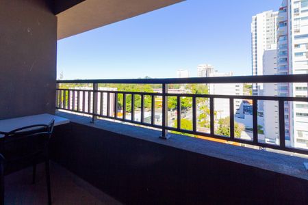 Varanda de kitnet/studio para alugar com 1 quarto, 25m² em Jardim das Acacias, São Paulo