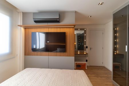 Apartamento à venda com 96m², 2 quartos e 2 vagas Apartamento à venda com 96m², 2 quartos e 2 vagasSuíte