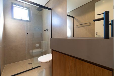 Apartamento à venda com 96m², 2 quartos e 2 vagas Apartamento à venda com 96m², 2 quartos e 2 vagasBanheiro da Suíte