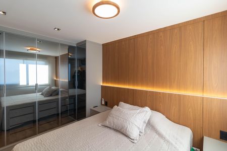 Apartamento à venda com 96m², 2 quartos e 2 vagas Apartamento à venda com 96m², 2 quartos e 2 vagasSuíte