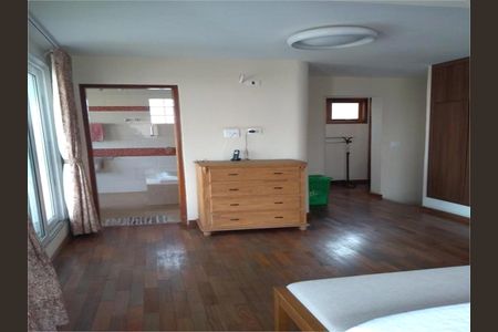 Casa à venda com 5 quartos, 396m² em Butantã, São Paulo