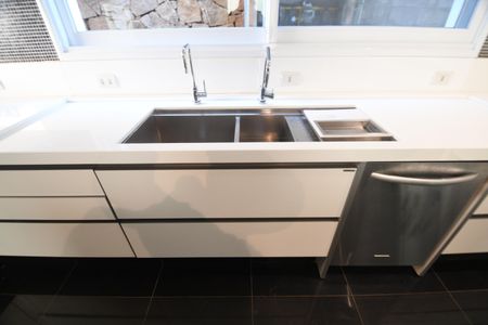 Casa de condomínio para alugar com 700m², 4 quartos e 6 vagasCozinha