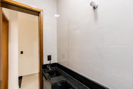 Casa à venda com 123m², 3 quartos e 3 vagasBanheiro