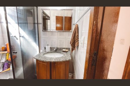 Casa à venda com 277m², 3 quartos e 3 vagasBanheiro