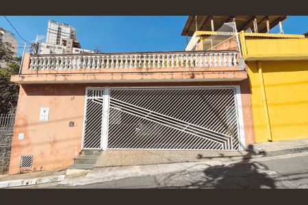 Casa à venda com 277m², 3 quartos e 3 vagasFachada