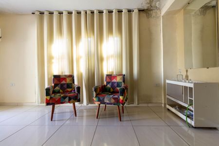 Casa à venda com 310m², 4 quartos e 1 vagaCasa 1: Sala