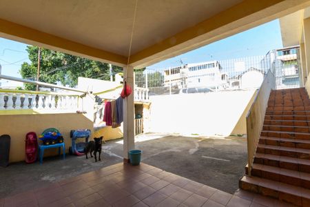 Casa à venda com 310m², 4 quartos e 1 vagaCasa 2: Quintal