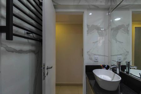 Apartamento à venda com 104m², 3 quartos e 2 vagasBanheiro