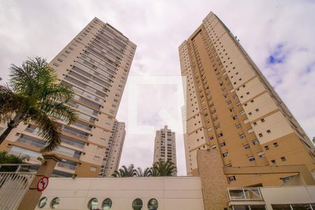 Apartamento à venda com 104m², 3 quartos e 2 vagasFachada e portaria
