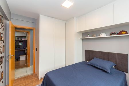 Apartamento à venda com 154m², 3 quartos e 2 vagas Apartamento à venda com 154m², 3 quartos e 2 vagasSuíte