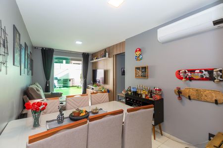 Apartamento à venda com 154m², 3 quartos e 2 vagas Apartamento à venda com 154m², 3 quartos e 2 vagasSala