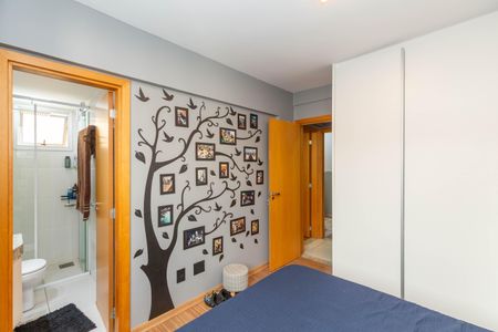 Apartamento à venda com 154m², 3 quartos e 2 vagas Apartamento à venda com 154m², 3 quartos e 2 vagasSuíte