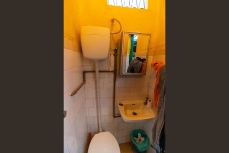 Casa à venda com 804m², 5 quartos e 1 vagaBanheiro de serviço 3