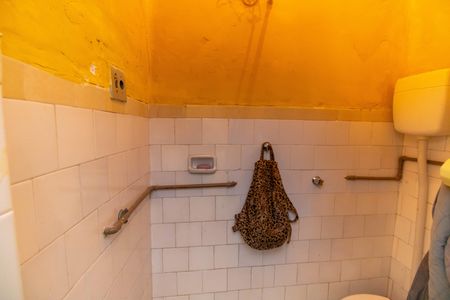 Casa à venda com 804m², 5 quartos e 1 vagaBanheiro de serviço 3