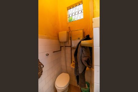 Casa à venda com 804m², 5 quartos e 1 vagaBanheiro de serviço 3