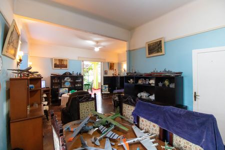 Sala de casa à venda com 5 quartos, 804m² em Icaraí, Niterói