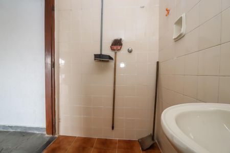 Casa para alugar com 360m², 3 quartos e 3 vagasBanheiro de serviço