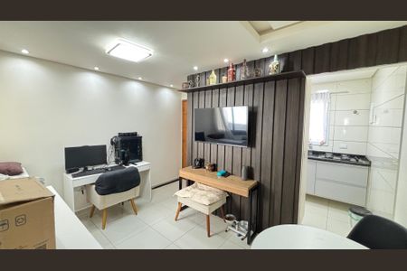 Sala de apartamento à venda com 2 quartos, 54m² em Jardim das Maravilhas, Santo André