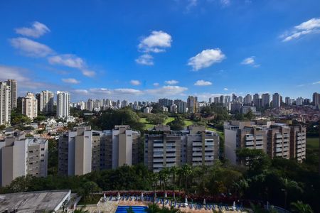 Vista de apartamento à venda com 3 quartos, 236m² em Paraíso do Morumbi, São Paulo