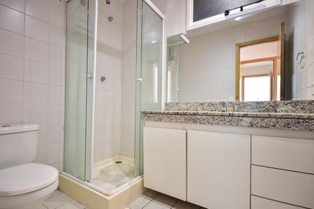 Apartamento à venda com 236m², 3 quartos e 3 vagasBanheiro Suíte 1